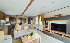 Tattershall Lakes Mini Breaks - Osprey Rise